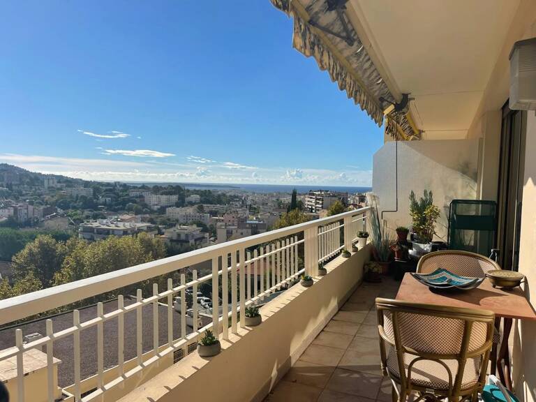 Appartement lumineux avec vue mer à Le Cannet — photo 1