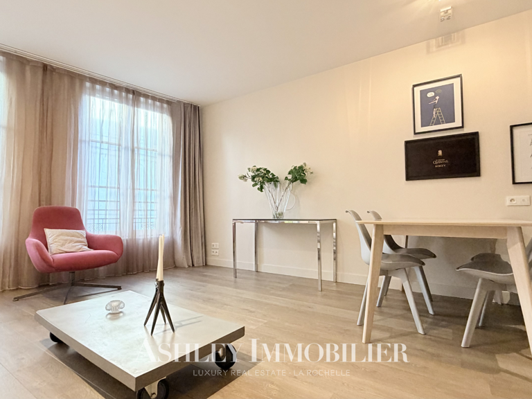 MAGNIFIQUE APPARTEMENT TYPE 2 LA ROCHELLE CENTRE VILLE — photo 1