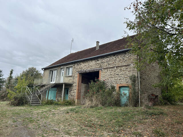 A VENDRE - Maison 3 pièces avec jardin et dépendances à Cuzi — photo du bien