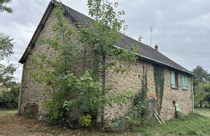 A VENDRE - Maison 3 pièces avec jardin et dépendances à Cuzi — photo 3