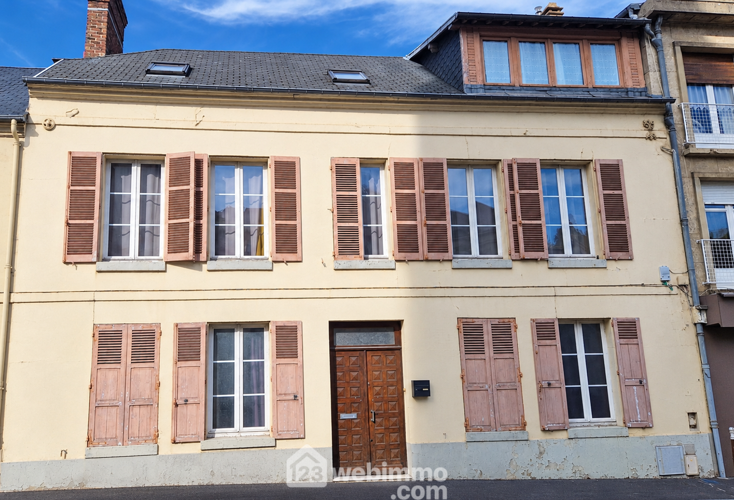 Maison - 193m² - Laon — photo 1