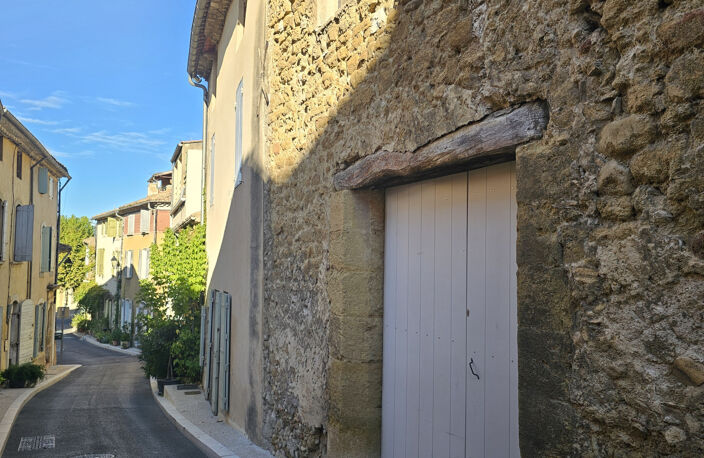 IMMEUBLE EN MONOPROPRITE DE 2 LOGEMENTS ET 2 GARAGES — photo 2