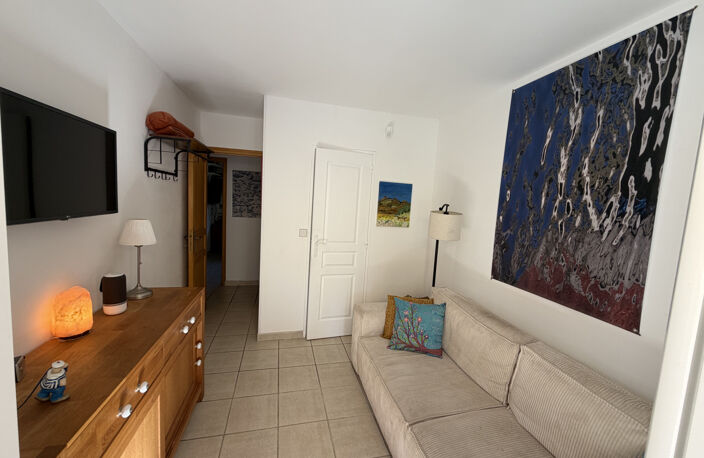 Régusse Villa 104m2 avec piscine, garage et terrain arboré — photo 2