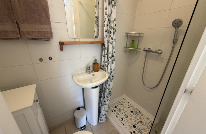 Régusse Villa 104m2 avec piscine, garage et terrain arboré — photo 3