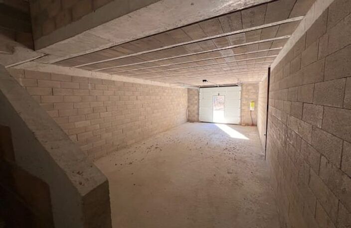 Local 109m² — photo 4