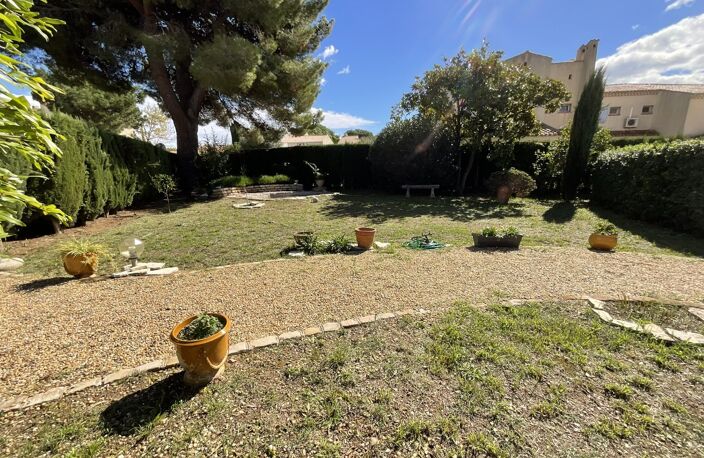 Villa — photo 4