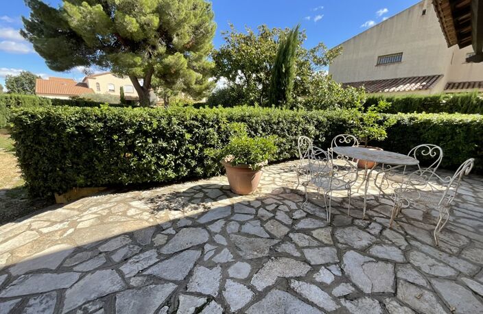 Villa — photo 5