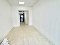 LYON 3 PLACE GUICHARD VENTE LOCAL COMMERCIAL / BUREAU — photo 2
