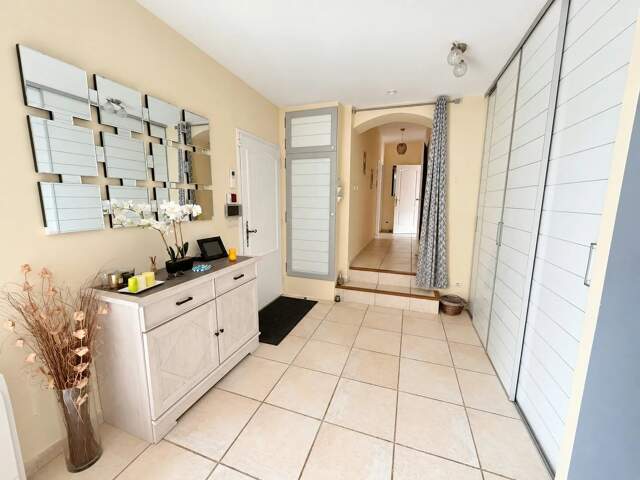 Maison 4 pièces 117 m² à Le Cannet-des-Maures — photo du bien