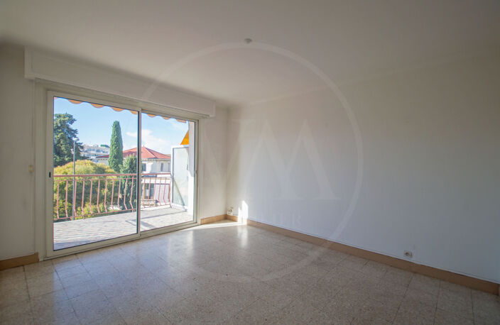 CROS DE CAGNES 2P DE 49.35 M2 AU CALME AVEC TERRASSE ET CAVE — photo 4