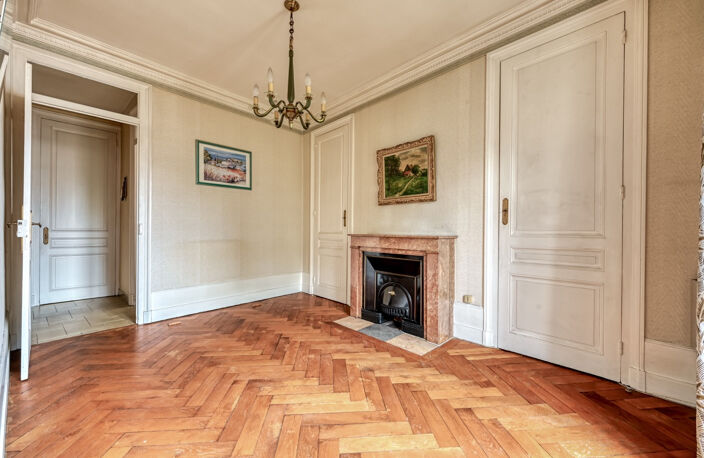 Lyon 7 - Jean-Macé: Un appartement T2 de 52m2 en étage élevé — photo 3