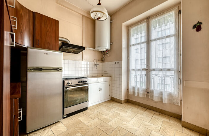 Lyon 7 - Jean-Macé: Un appartement T2 de 52m2 en étage élevé — photo 5