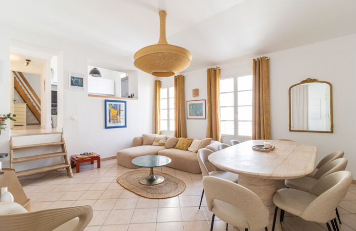 T4 rénové de 82 m2 avec mezzanines   Marseille 1er — photo 3