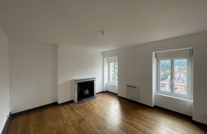 Immeuble avec 9 appartements et un local commercial — photo 3