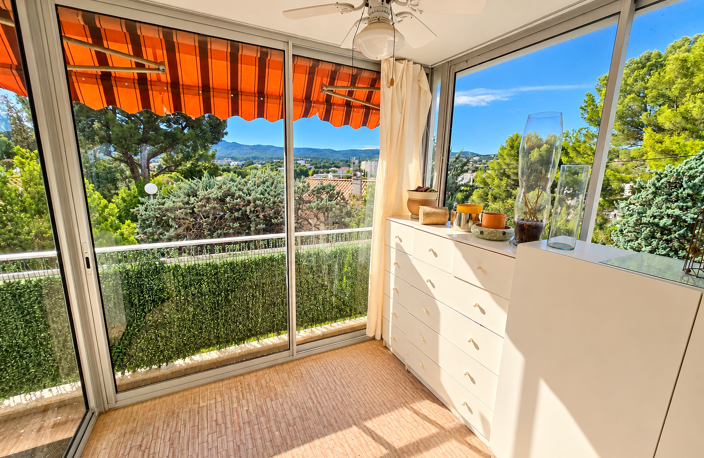 Appartement T2 de 48,43 m2 avec terrasse, véranda, ascenseur — photo 3
