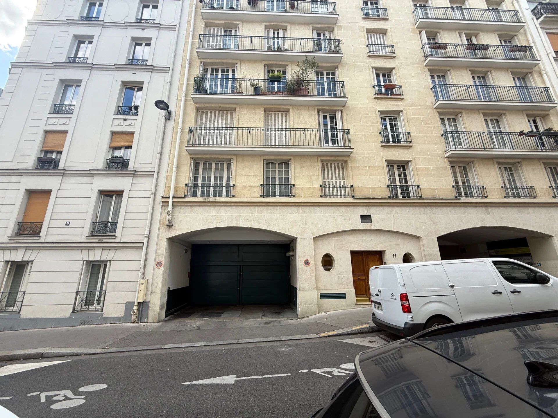 Parking 11 m² · à Paris · 11 m² · 140 €/mois