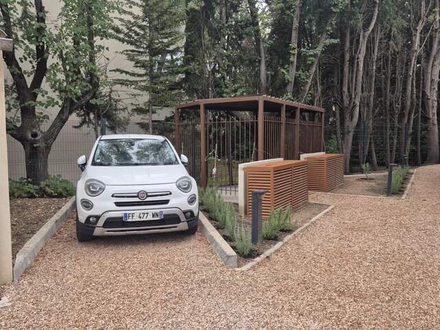 Parking sécurisé à vendre à Aix-en-Provence — photo du bien