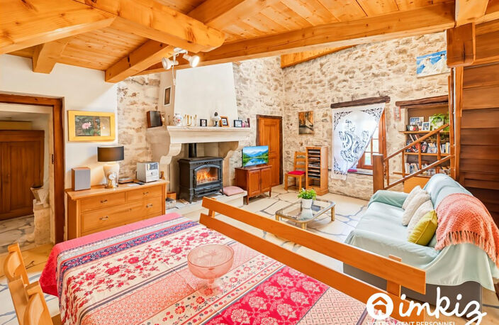Maison en pierre avec 2 espaces de vie — photo 3