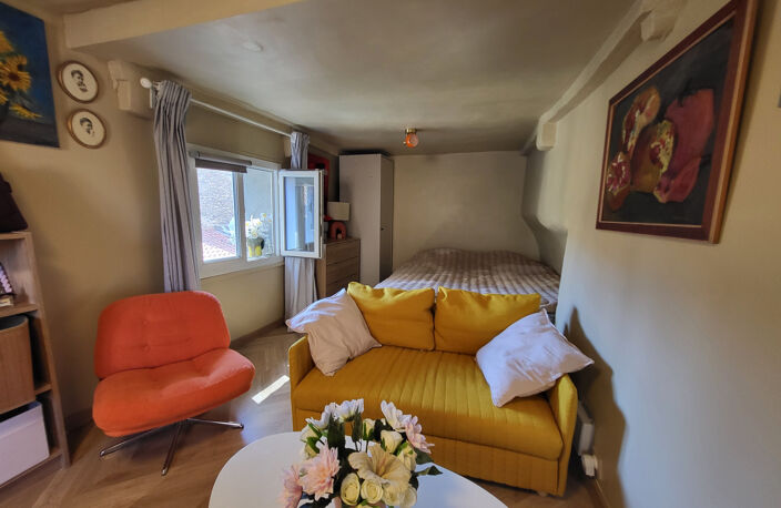 OLLIOULES CENTRE VILLAGE - 2 P 30m2 — photo 2