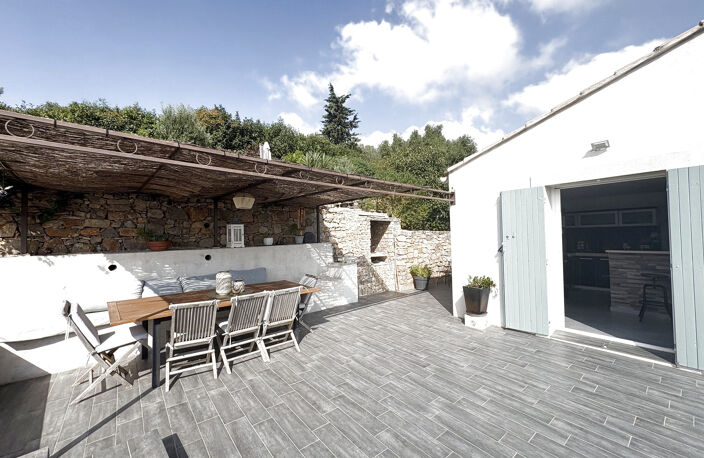 - OLLIOULES - VILLA VUE DEGAGEE ET MER — photo 3