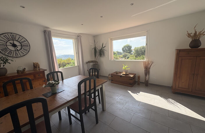 - OLLIOULES - VILLA VUE DEGAGEE ET MER — photo 5