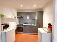 OLLIOULES - EXCLUSIVITÉ - TYPE 2 CENTRE VILLE BAIL EN COURS — photo 2