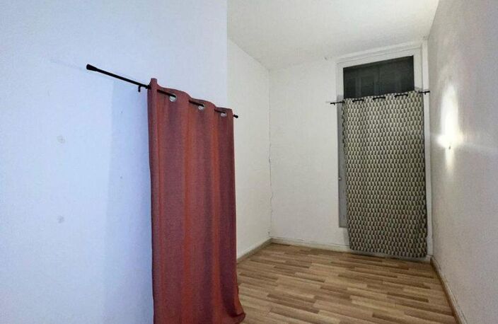 Local commercial — photo 2