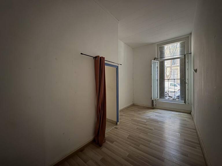 Local commercial — photo 1