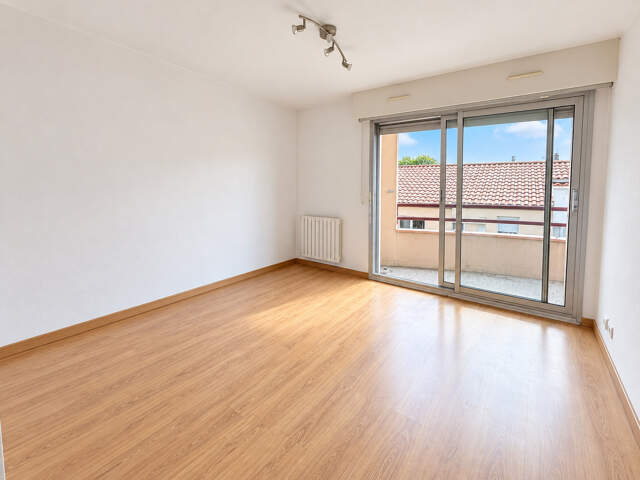 BORDEAUX SAINT-GENÈS   Studio avec balcon exposé sud — photo du bien