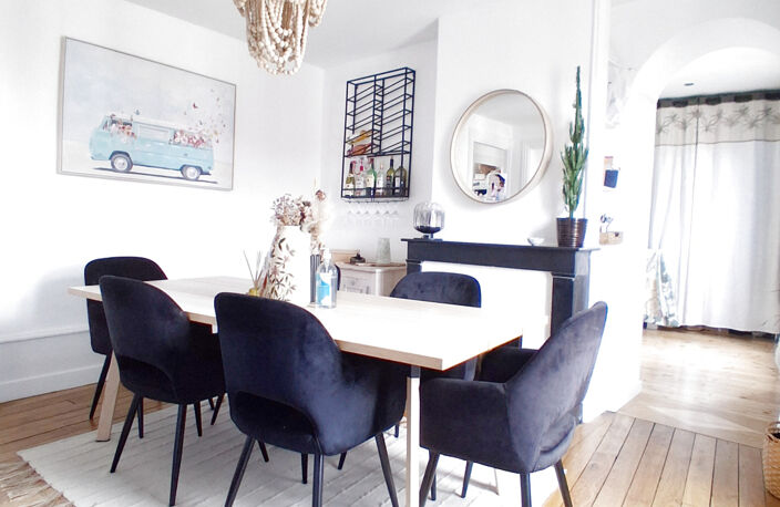 Appartement bourgeois entièrement rénové avec garage et balc — photo 2