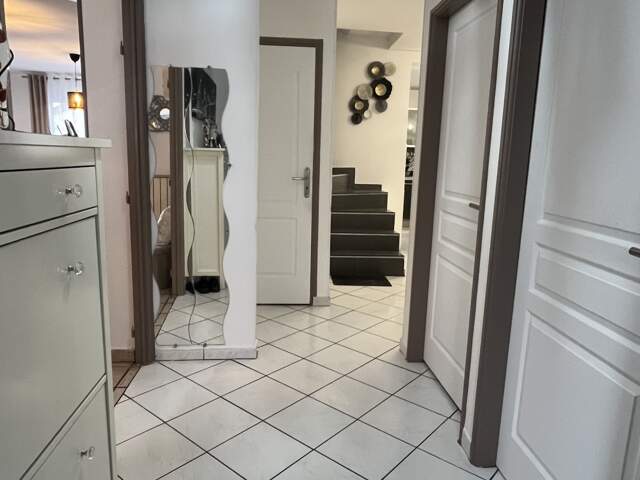 Vente Maison de ville 8 pièces — photo du bien