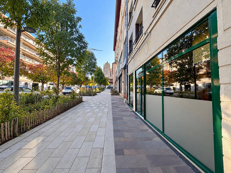 Local commercial - Avenue Victor Hugo — photo 1