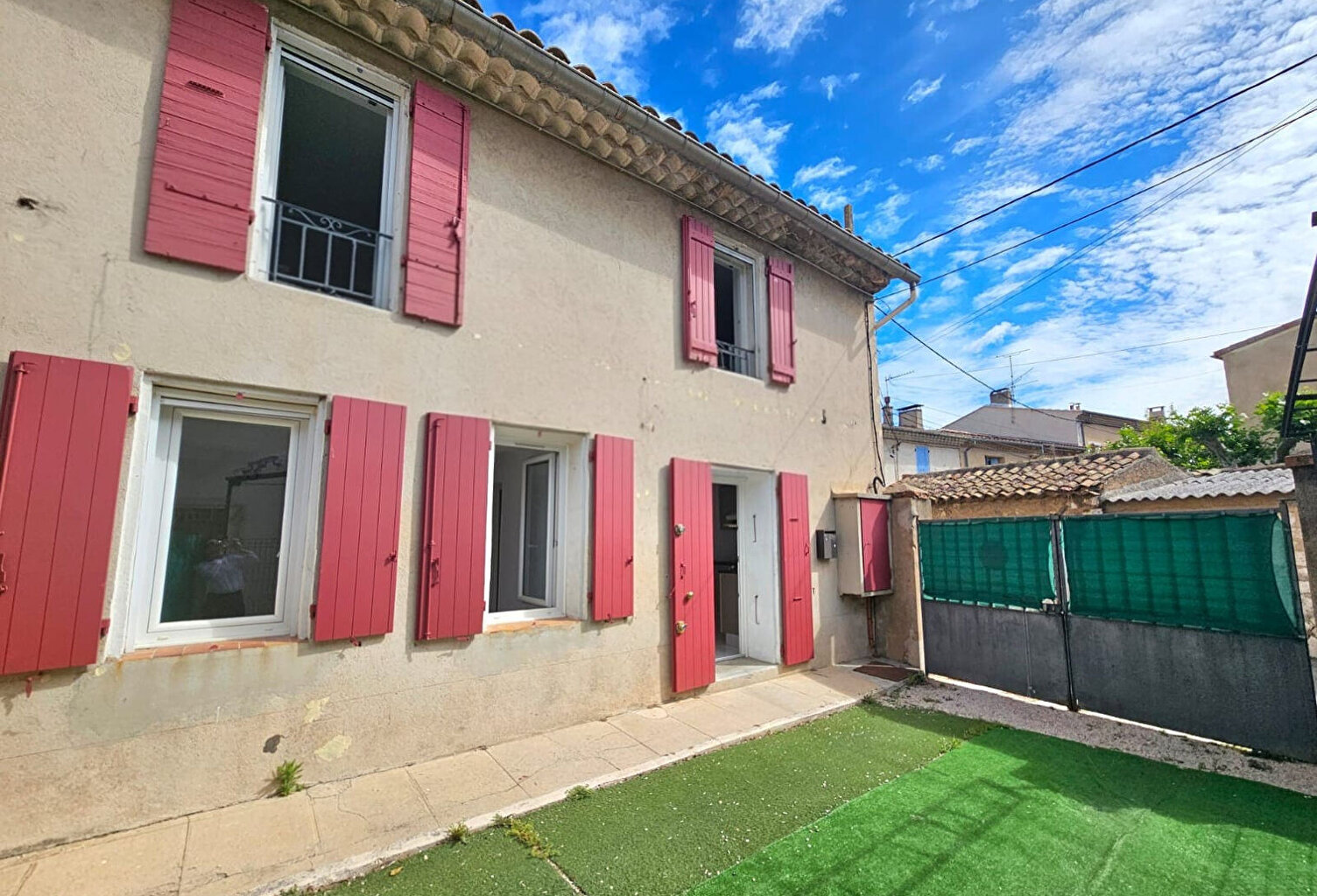 Maison de Ville LES MILLES - 3 pièce(s) - 70.49 m2 avec extérieur — photo 1