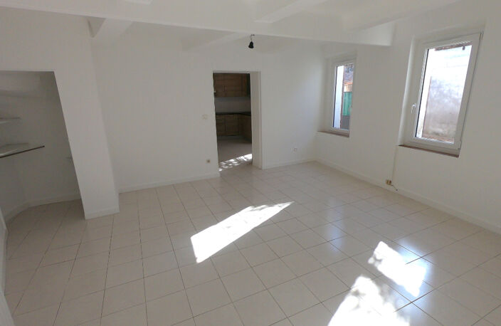 Maison de Ville LES MILLES - 3 pièce(s) - 70.49 m2 avec extérieur — photo 4