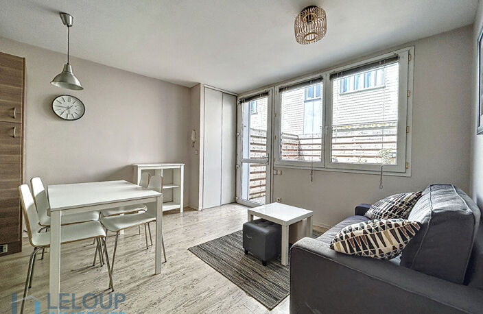 ROUEN - PLACE HENRI IV -  F2 MEUBLE AVEC TERRASSE PRIVATIVE — photo 5