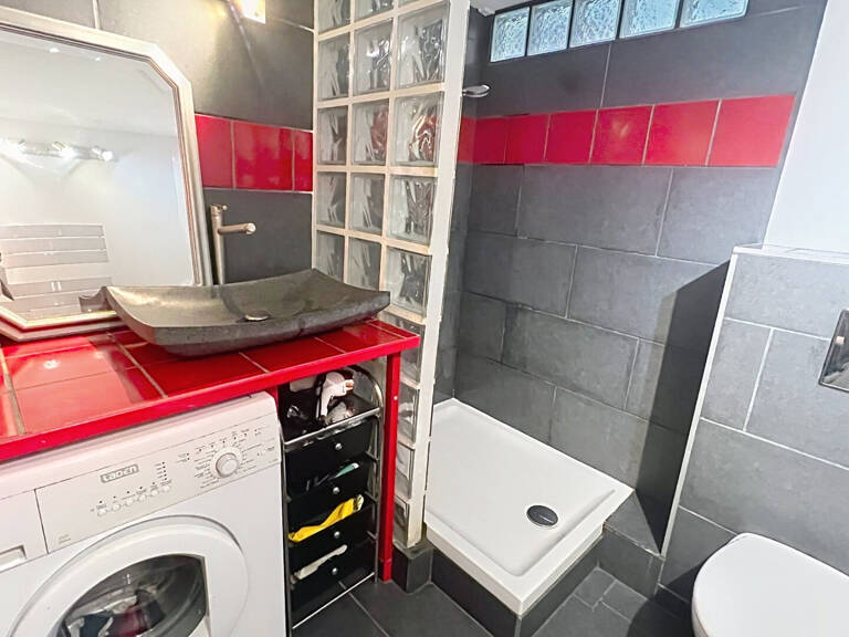 LYON 1 - SECTEUR TERREAUX / HÔTEL DE VILLE - T2 DE 53 M² AVEC MEZZANINE, AU CALME D'UNE TRABOULE — photo 1