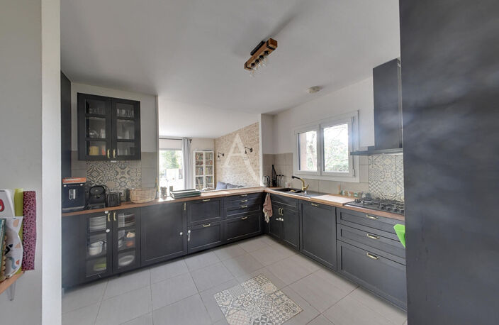 Maison à Montauban secteur VERLHAGUET 9 pièce(s) 165 m2 — photo 5