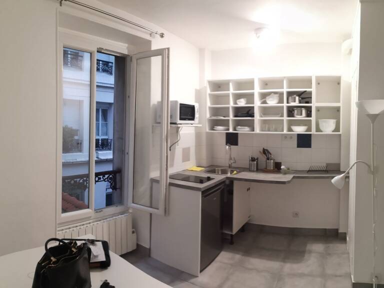 Appartement studio à PARIS 17ème — photo 1