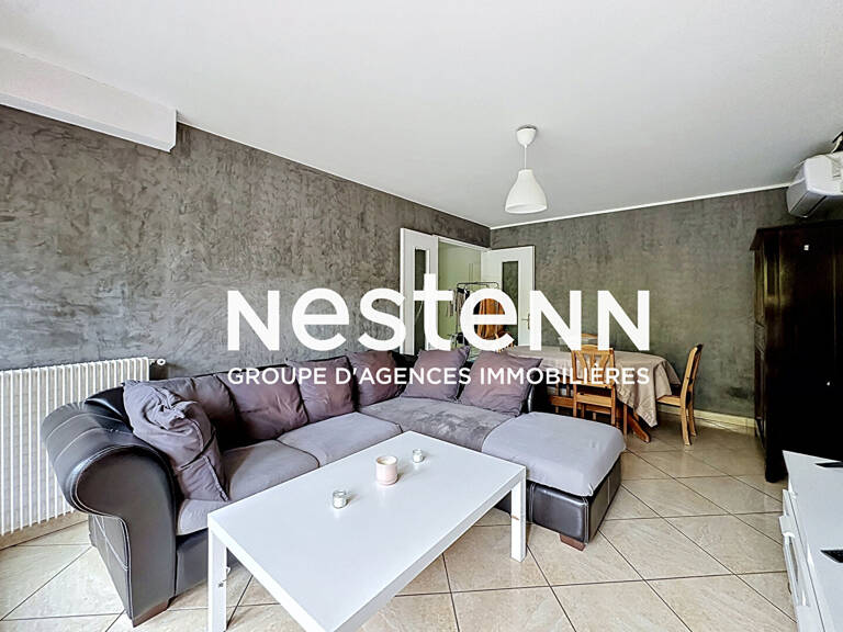 Appartement 4 pièces 3 chambres avec balcon cave et place de parking - 69500 BRON — photo 1