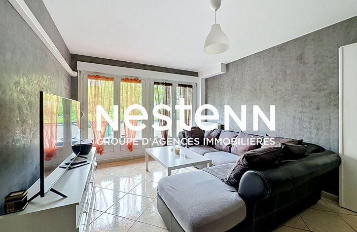Appartement 4 pièces 3 chambres avec balcon cave et place de parking - 69500 BRON — photo 2
