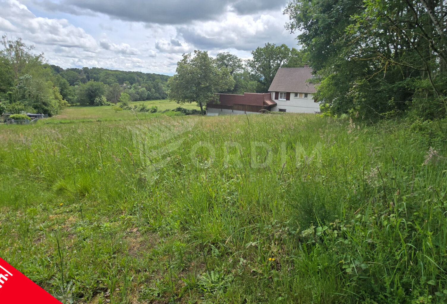 Terrain La Celle Sur Loire 1835 m2 — photo 1
