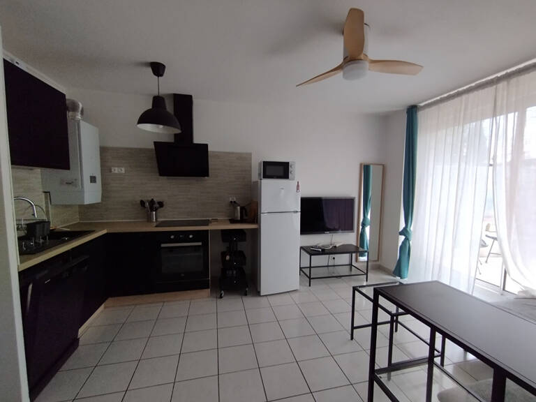 T2 Meublé avec place de stationnement 13400 Aubagne — photo 1