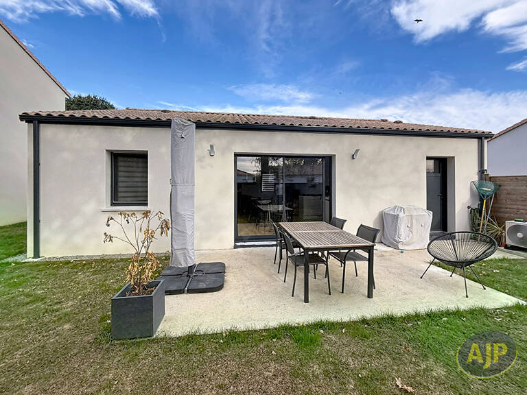 Maison Sainte Pazanne 4 pièce(s) — photo 1