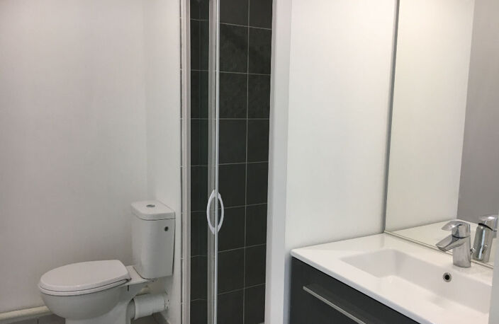 Nantes - Gare Sud, Mail Pablo Picasso - Appartement 1 pièce 31 m² — photo 4