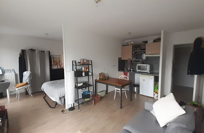 Nantes, Boulevard Jules Verne - Appartement 1 pièce 37.82m² — photo 2