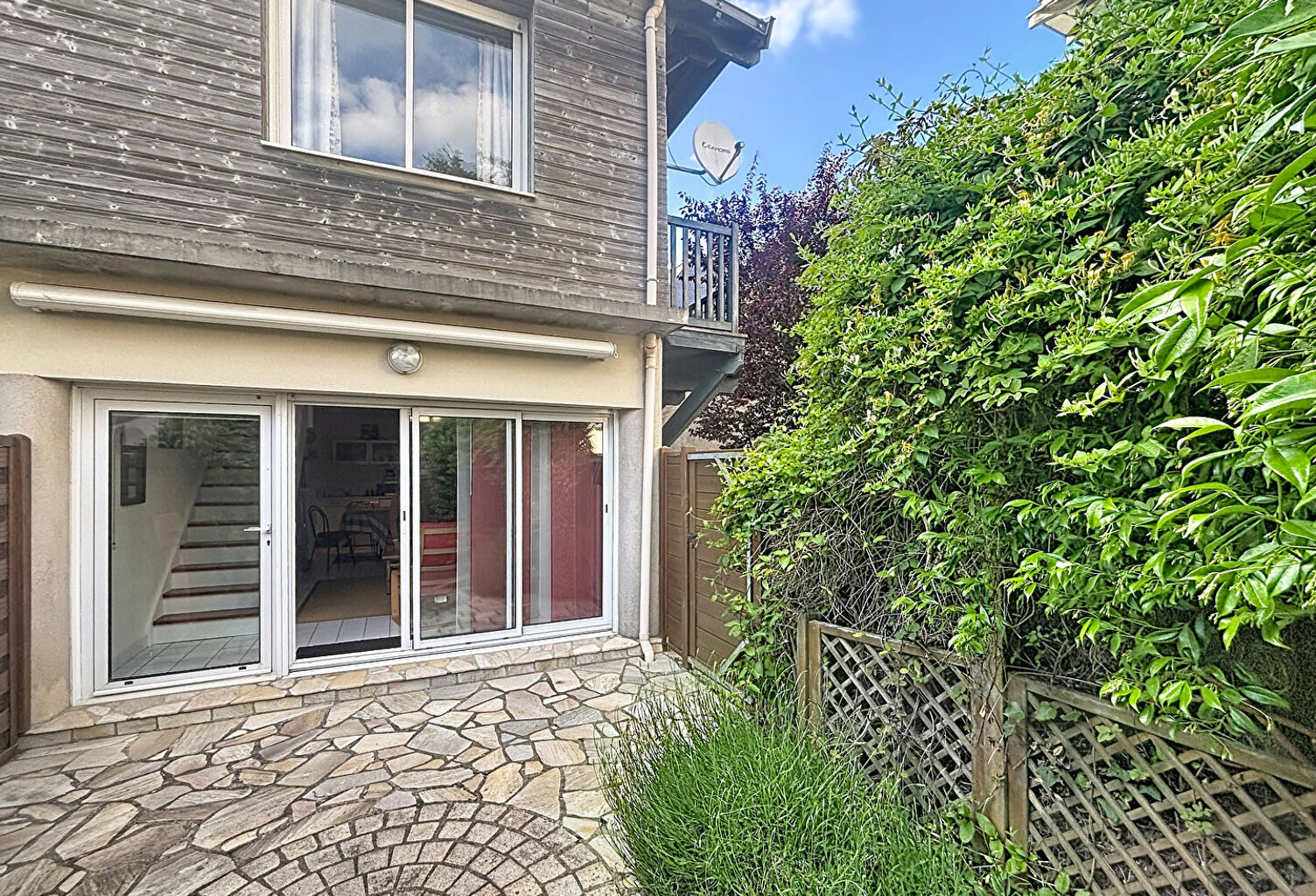 T3 DUPLEX  STYLE MAISON TRIANGLE D'OR — photo 1
