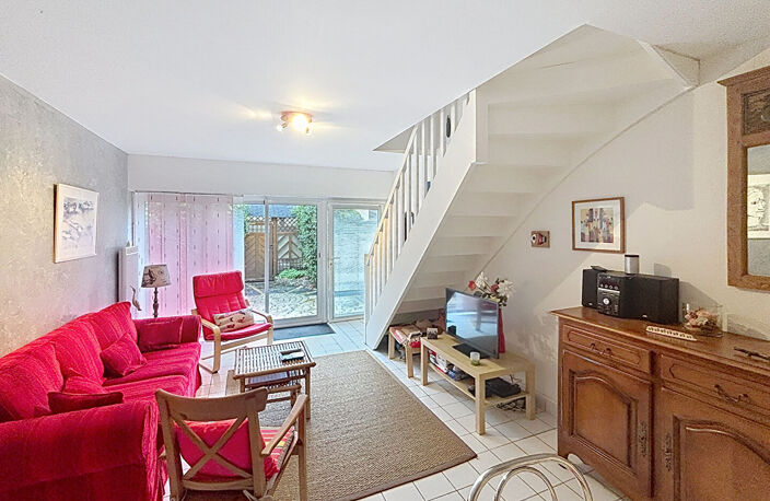 T3 DUPLEX  STYLE MAISON TRIANGLE D'OR — photo 3