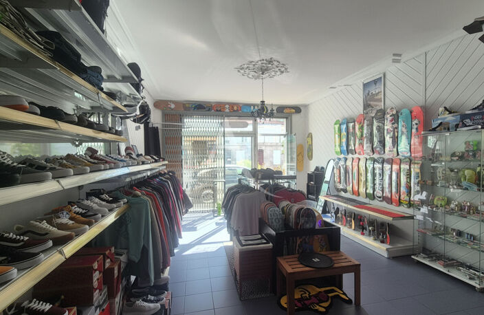 local commercial  loué;, très bien placé en centre ville — photo 3