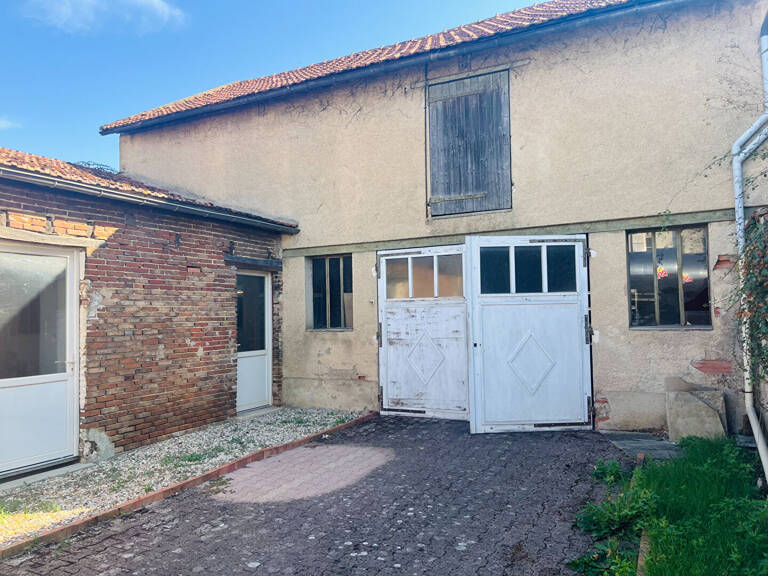 Très proche Auxerre atelier-garage — photo 1