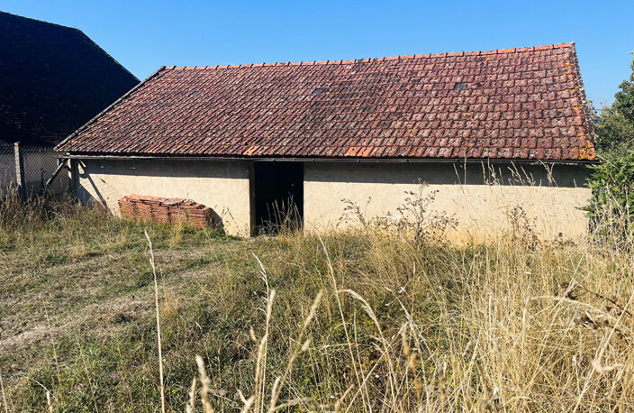 Très proche Auxerre atelier-garage — photo 2